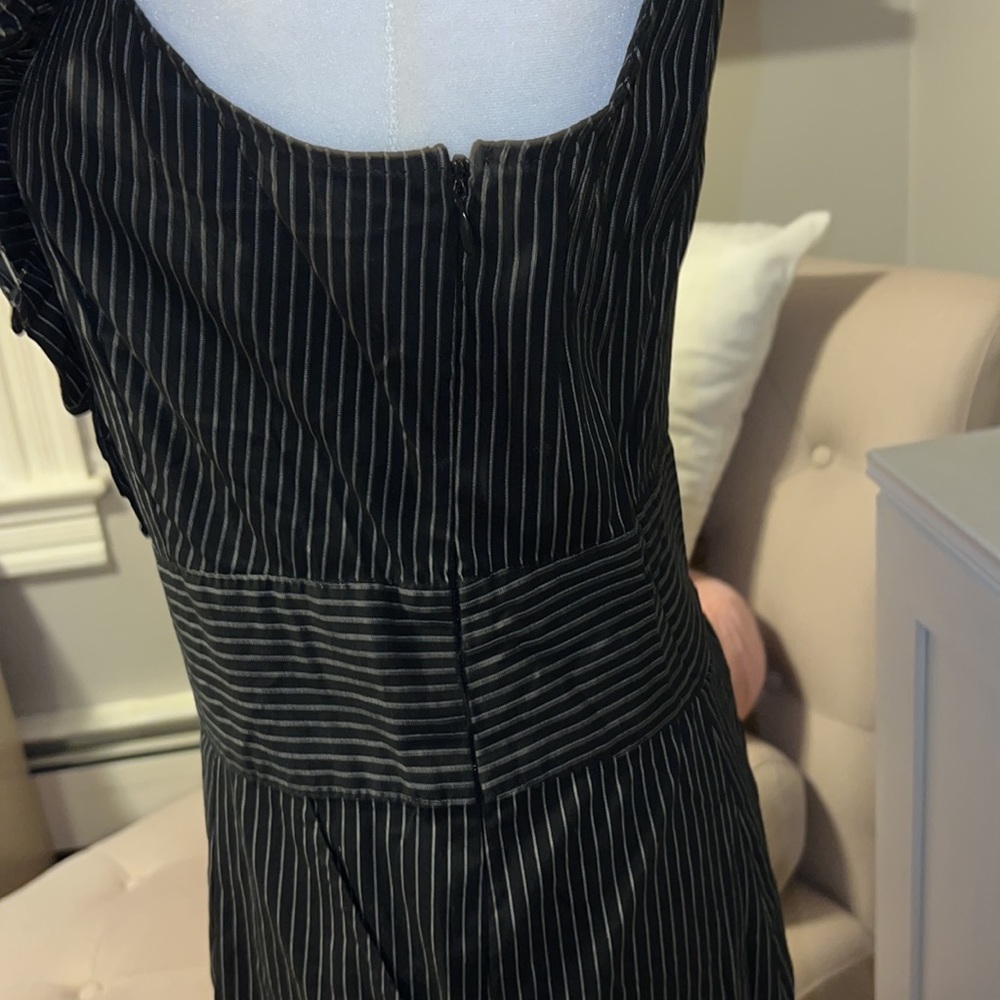 Express Pinstripe, pencil skirt dress - Picture 6 of 8